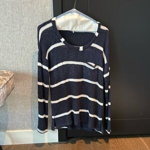 Splendid Women’s lightweight sweater-Size XS